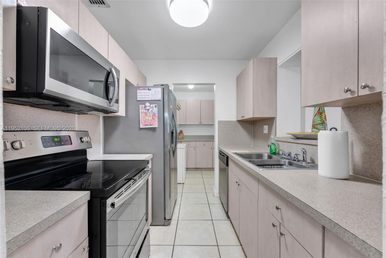 10451 SW 150th Terrace, Miami, FL 33176 Photo