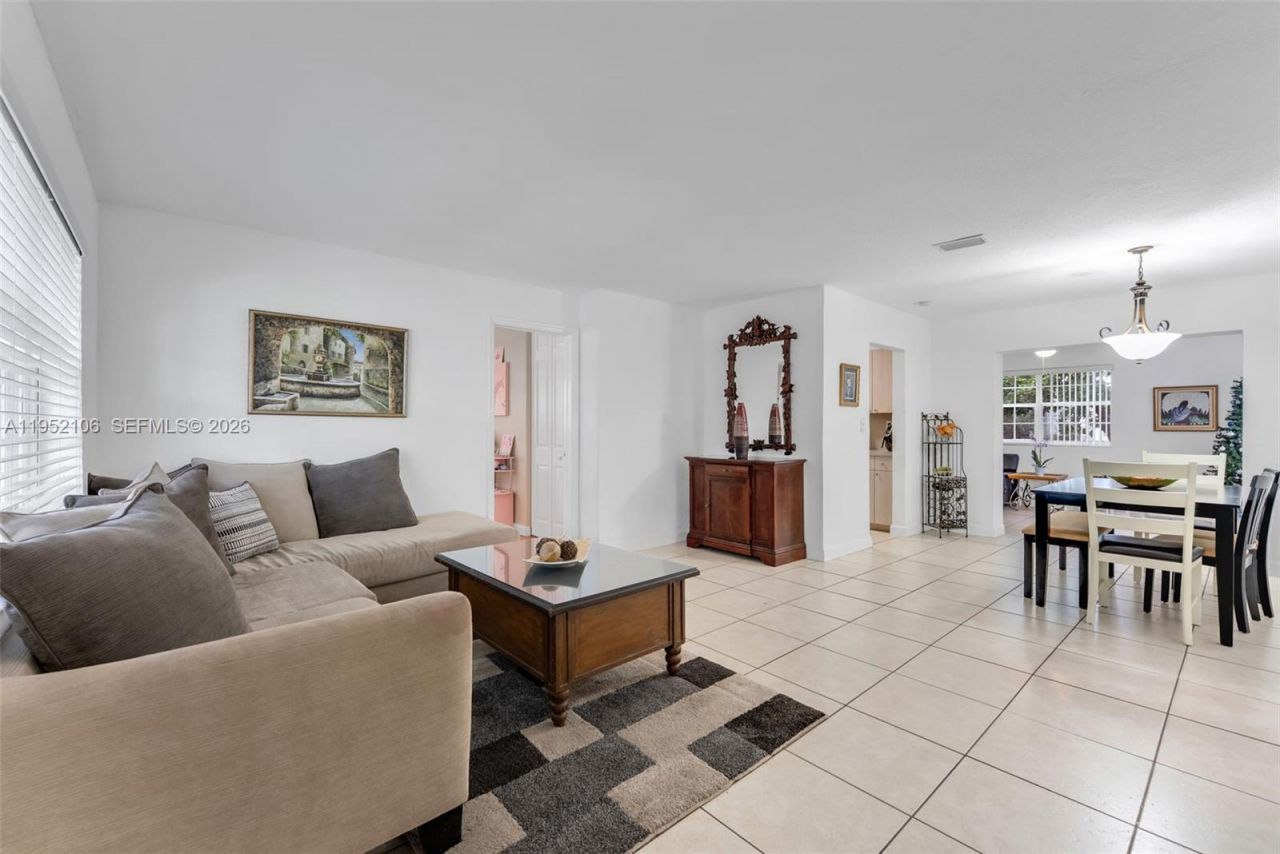 10451 SW 150th Terrace, Miami, FL 33176 Photo