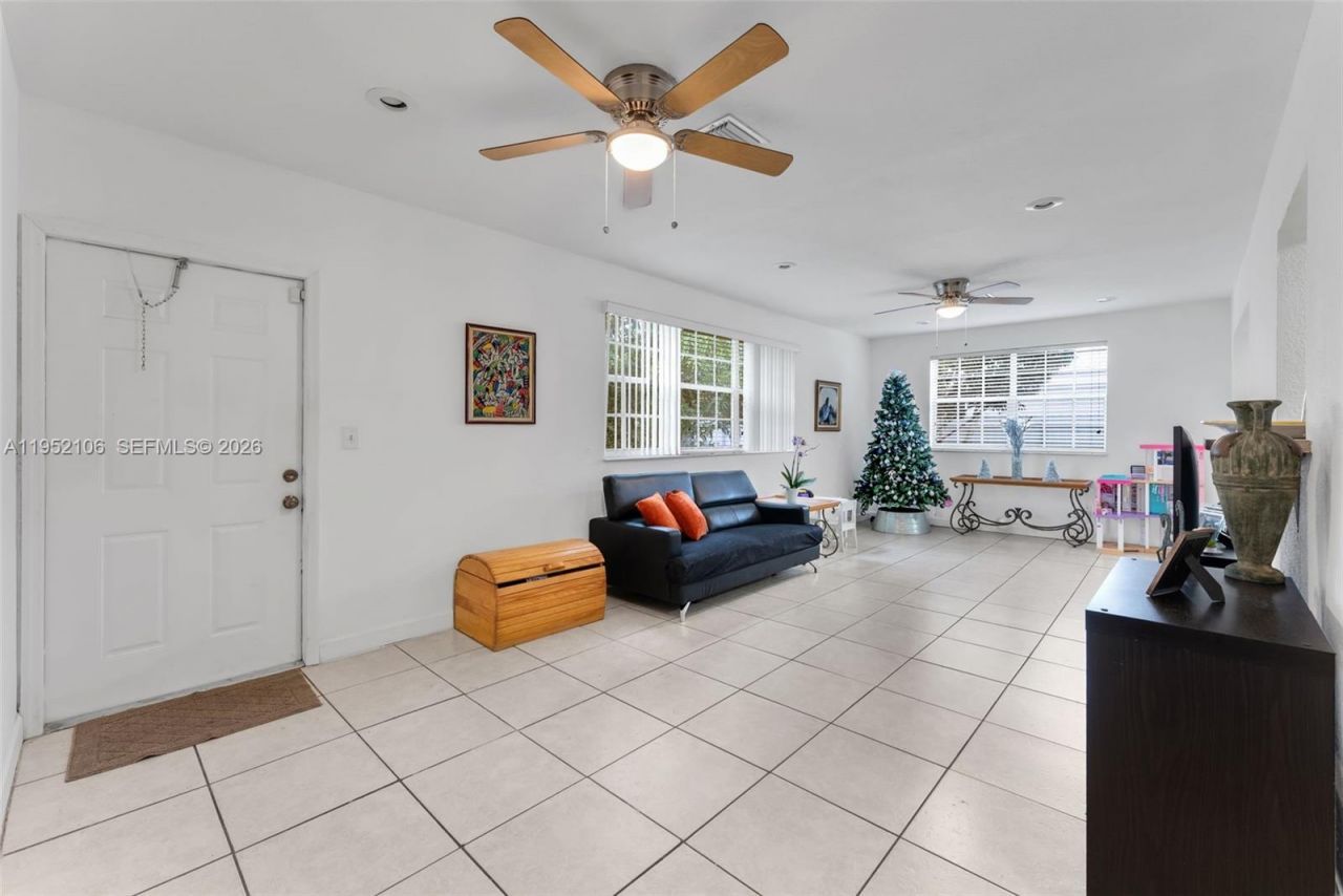 10451 SW 150th Terrace, Miami, FL 33176 Photo