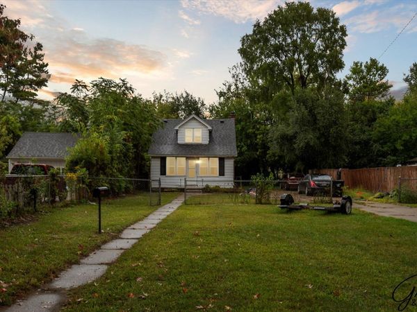 4082 Hereford Street, Detroit, MI 48224