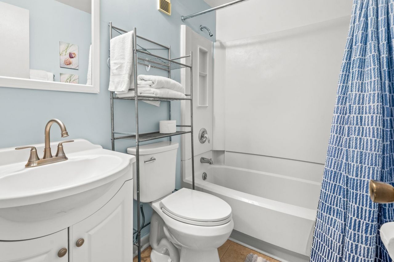 5905 S Kings Hwy. Photo 23