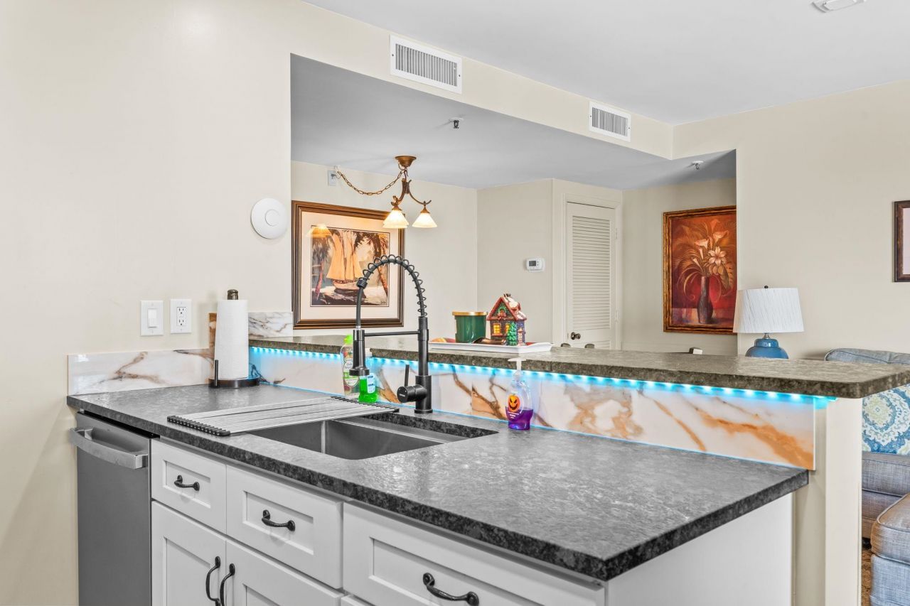 5905 S Kings Hwy. Photo 6