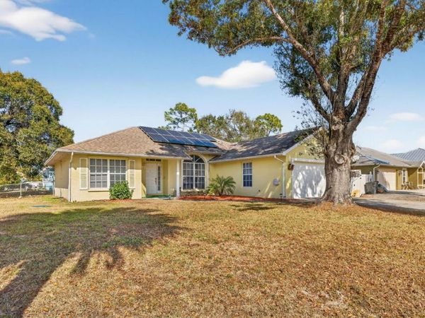 1765 SW Desert Avenue, Port Saint Lucie, FL 34953