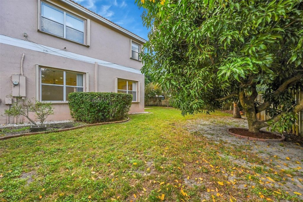 160 NW 97th Terrace, Coral Springs, FL 33071 Photo