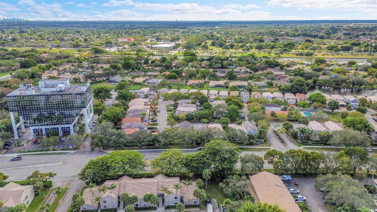 160 NW 97th Terrace, Coral Springs, FL 33071 Photo