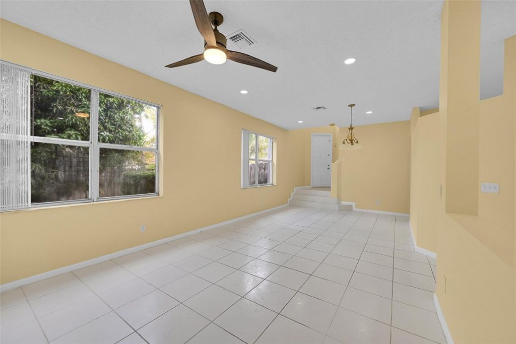 160 NW 97th Terrace, Coral Springs, FL 33071 Photo