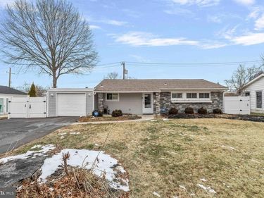 137 IDLEWILD ROAD, LEVITTOWN, PA 19057