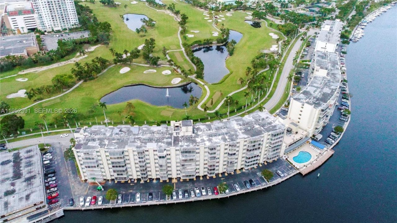 200 Diplomat Pkwy, Unit 519, Hallandale Beach, FL 33009 Photo