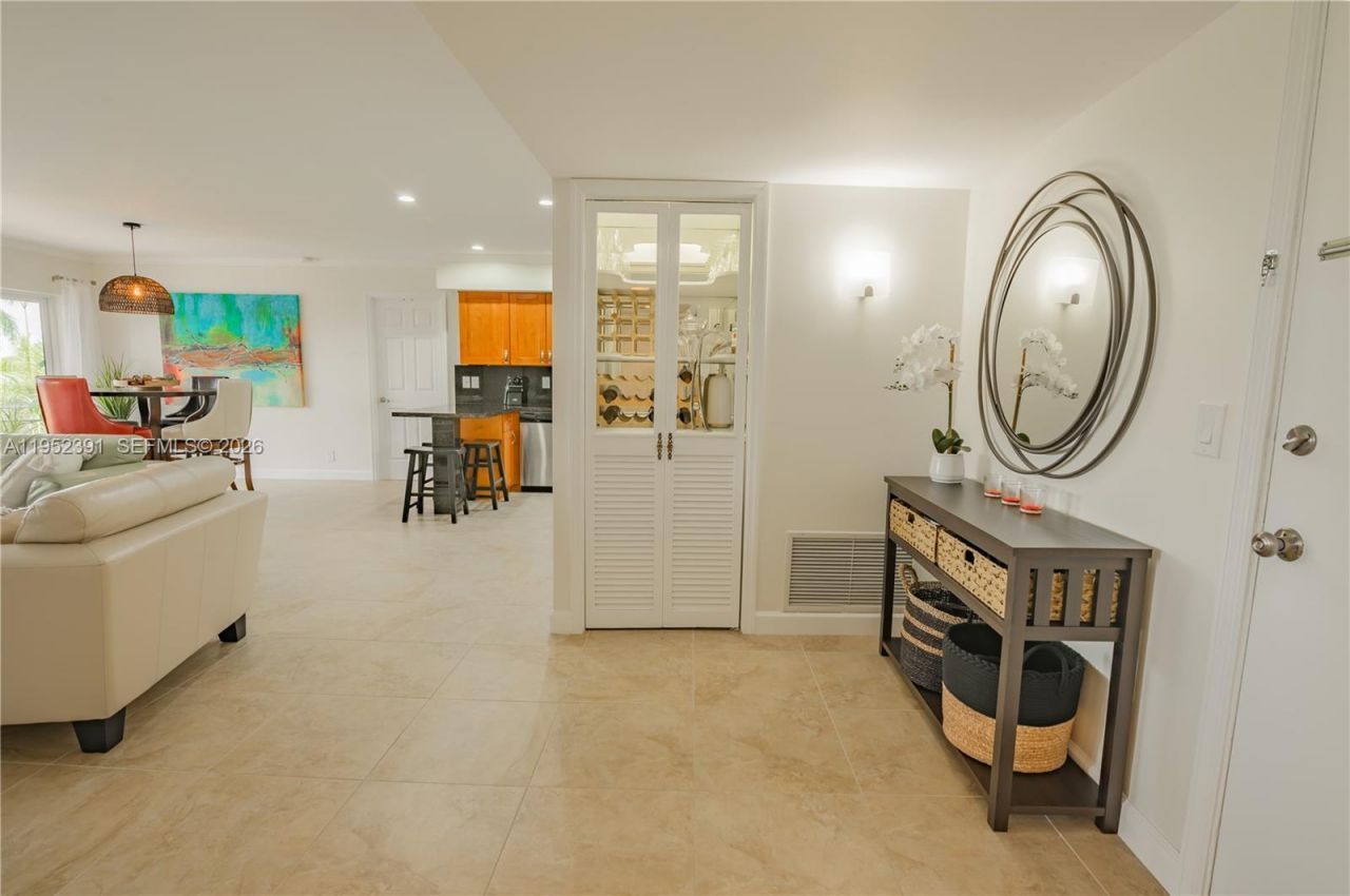 200 Diplomat Pkwy, Unit 519, Hallandale Beach, FL 33009 Photo