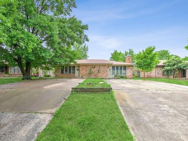 1908 Reever Street , Arlington, TX 76010