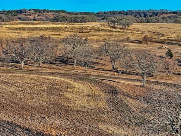 5800 US Hwy 82 , Saint Jo, TX 76265