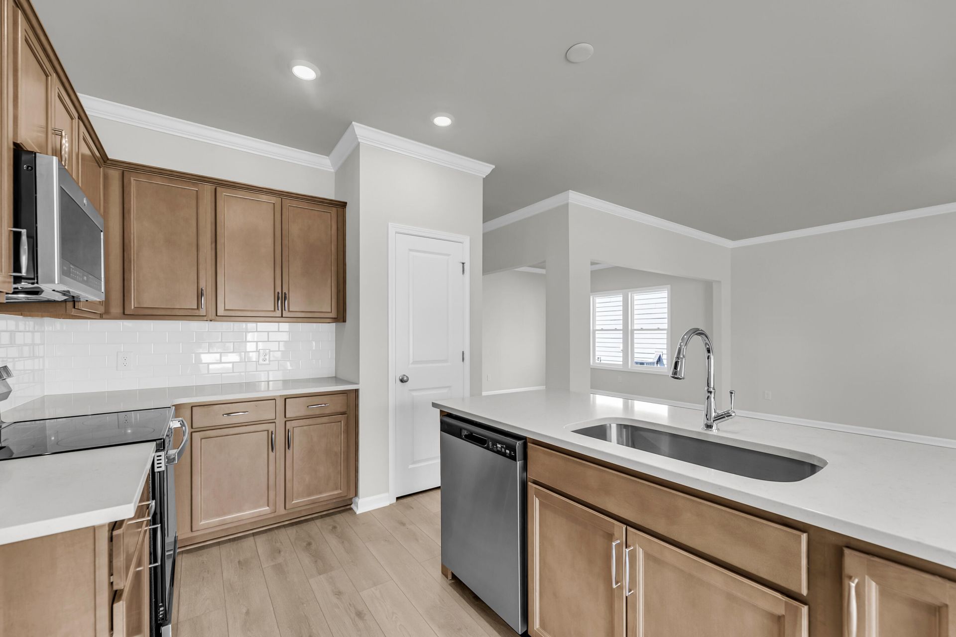 222 Central Creek Drive Photo 8