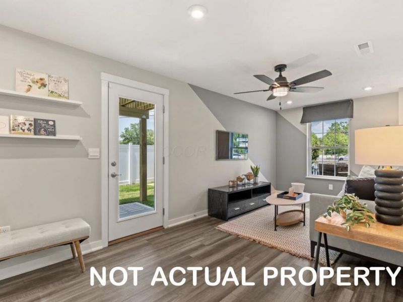 5970 Abernathy Lane Lane, Columbus, OH 43232 Photo 14