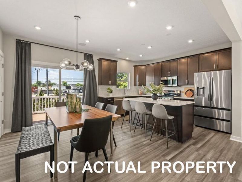 5970 Abernathy Lane Lane, Columbus, OH 43232 Photo 4