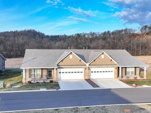 712 Snowflower Circle, Pigeon Forge, TN 37863