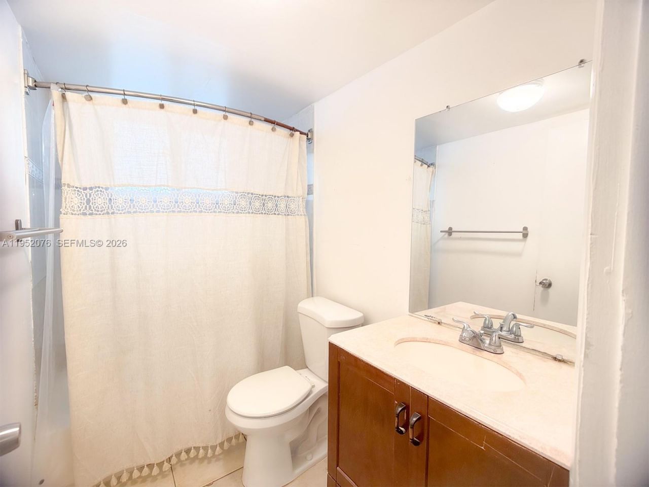 2430 NE 135th St , Unit 101, North Miami, FL 33181 Photo