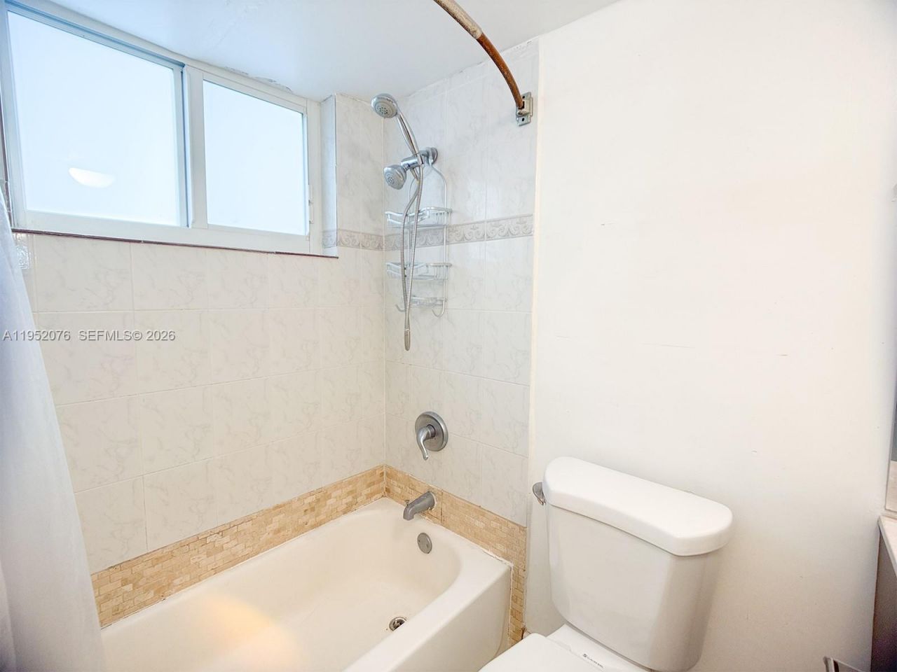 2430 NE 135th St , Unit 101, North Miami, FL 33181 Photo