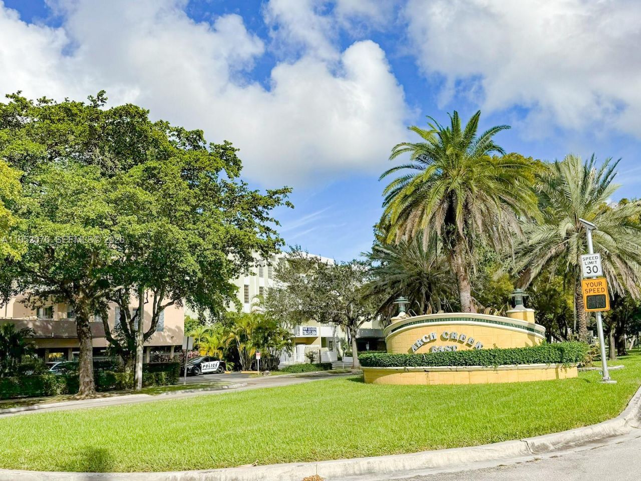 2430 NE 135th St, Unit 101, North Miami, FL 33181 Photo