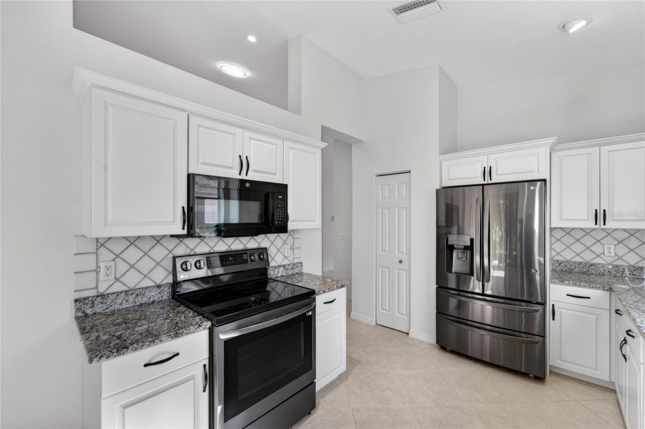 6502 42nd Street E, Sarasota, FL 34243 Photo