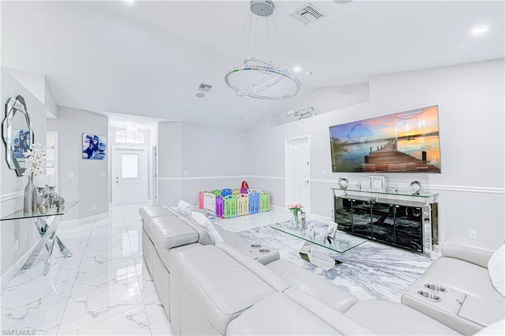 5562 Burr St, Lehigh Acres, FL 33971 Photo