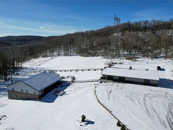 189 Josh Dr, Glen Campbell, PA 15742