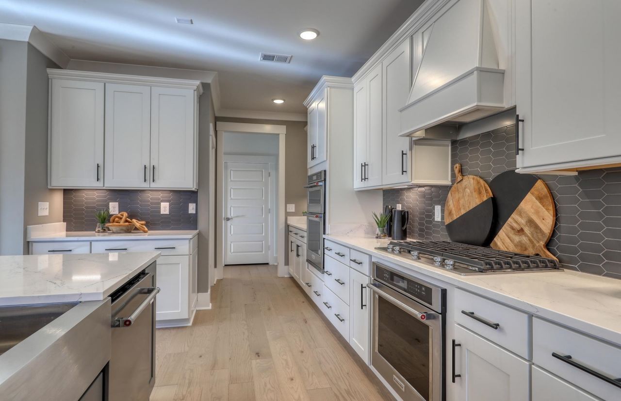 1510 Winding Creek Way Photo 9