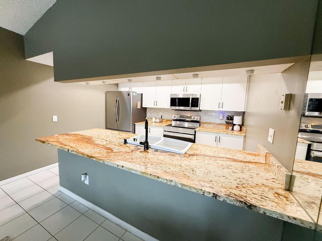 169 Waterside Drive, Hypoluxo, FL 33462 Photo