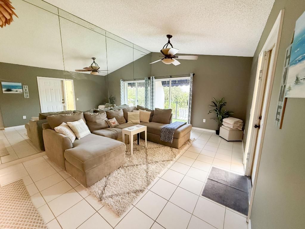 169 Waterside Drive, Hypoluxo, FL 33462 Photo