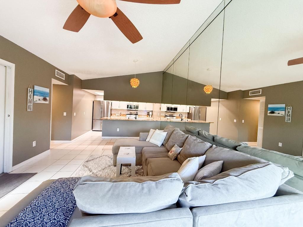 169 Waterside Drive, Hypoluxo, FL 33462 Photo