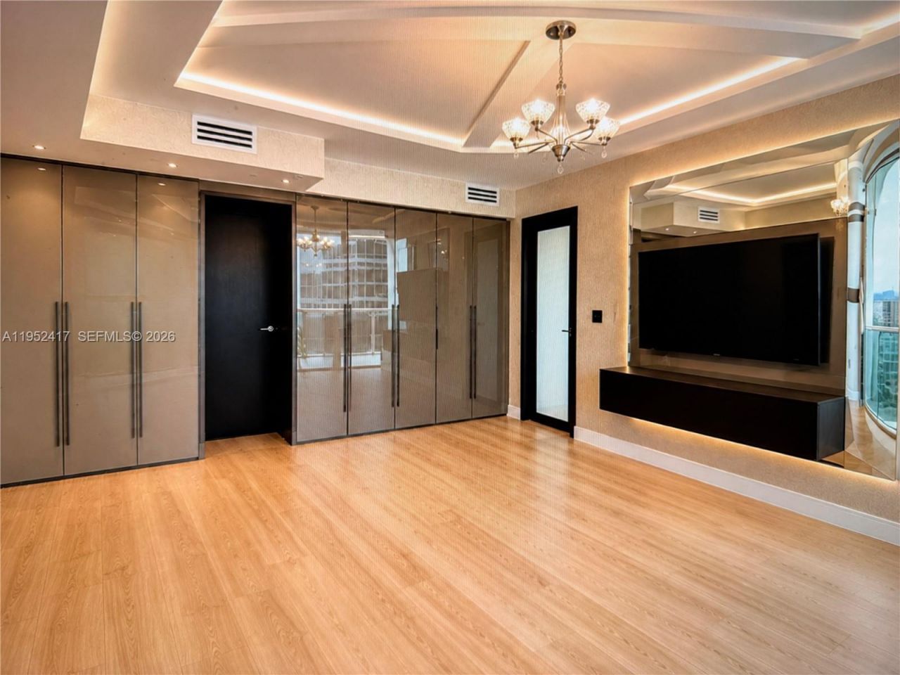 17201 Collins Ave+den, Unit 1403, Sunny Isles Beach, FL 33160 Photo