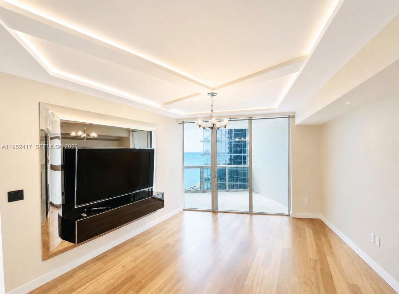 17201 Collins Ave+den, Unit 1403, Sunny Isles Beach, FL 33160 Photo