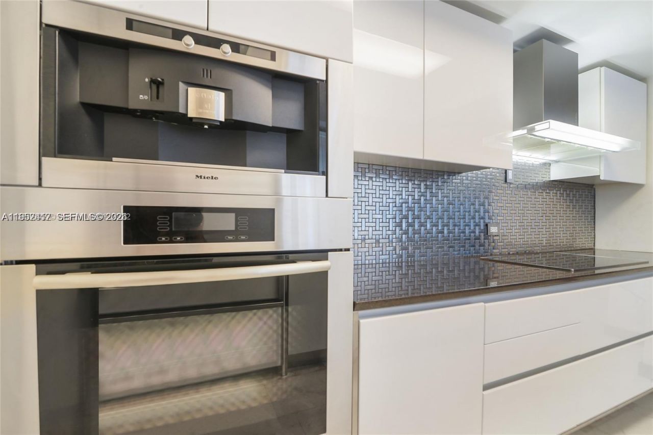 17201 Collins Ave+den, Unit 1403, Sunny Isles Beach, FL 33160 Photo