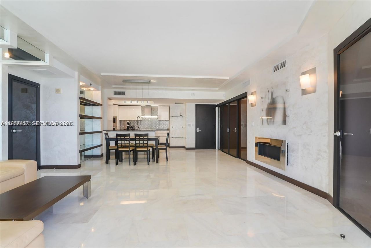 17201 Collins Ave+den, Unit 1403, Sunny Isles Beach, FL 33160 Photo