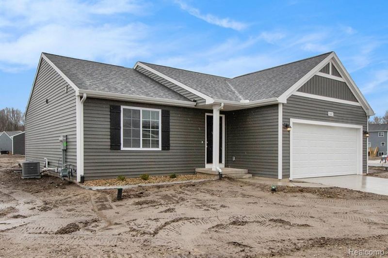 105 Cottonwood Court, Litchfield, MI 49252 Main Photo