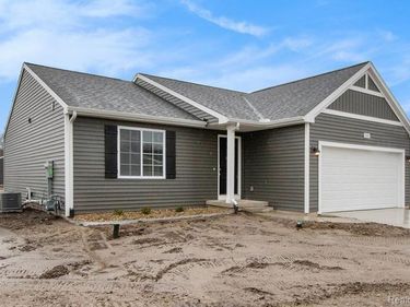 105 Cottonwood Court, Litchfield, MI 49252