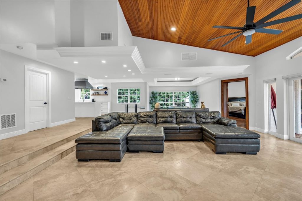 5963 NW 75th Way, Parkland, FL 33067 Photo