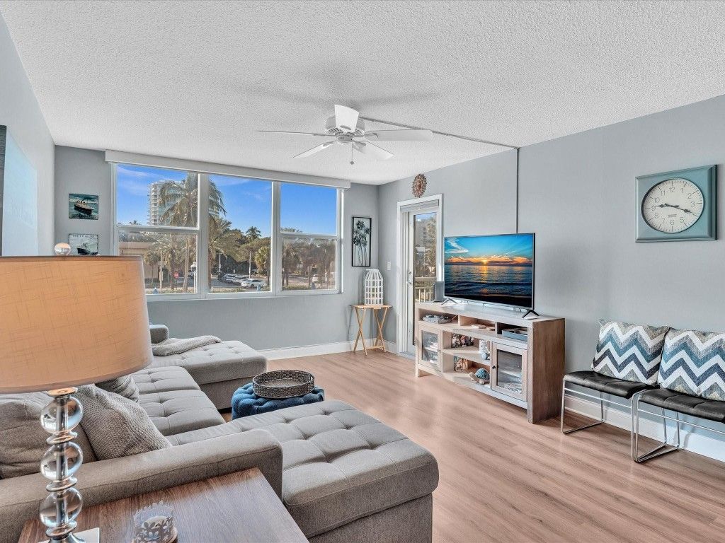 201 N Ocean Boulevard, Unit 202, Pompano Beach, FL 33062 Photo