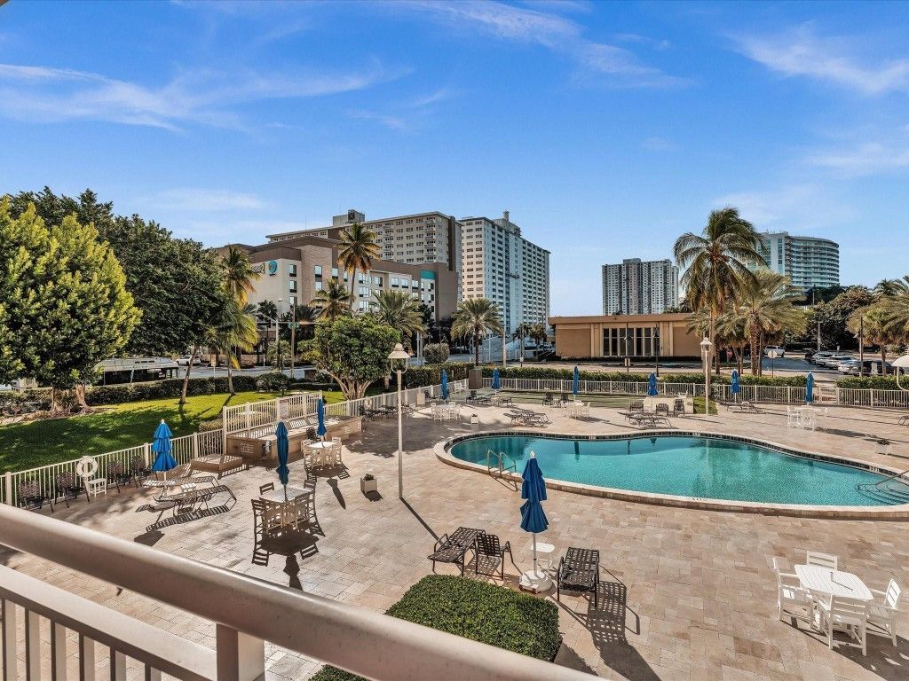 201 N Ocean Boulevard, Unit 202, Pompano Beach, FL 33062 Photo