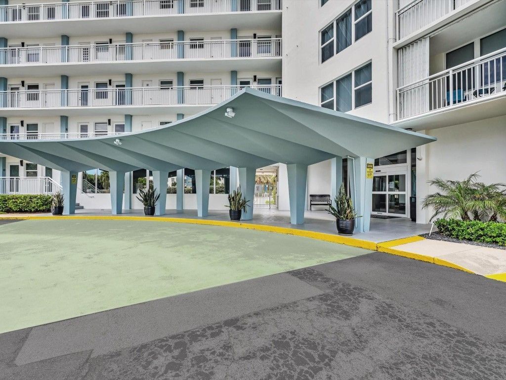201 N Ocean Boulevard, Unit 202, Pompano Beach, FL 33062 Photo