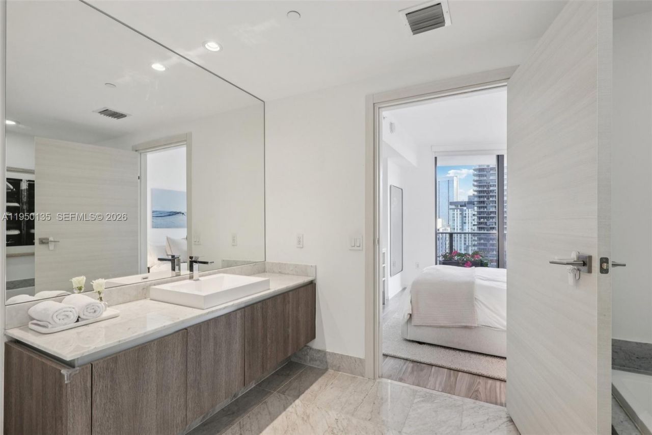 801 S Miami Ave, Unit 3802, Miami, FL 33130 Photo