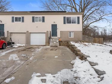 18608 E Arrowhead Place, Independence, MO 64056