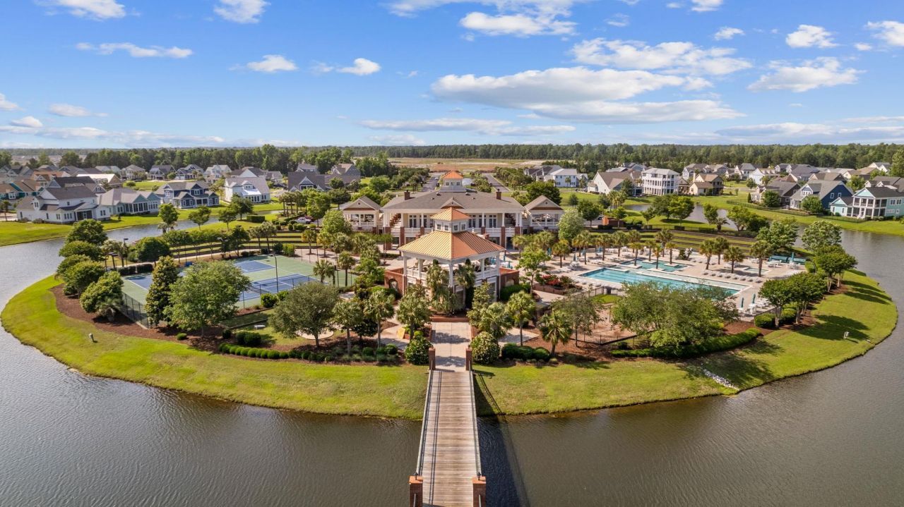 736 Crystal Water Way Photo 21