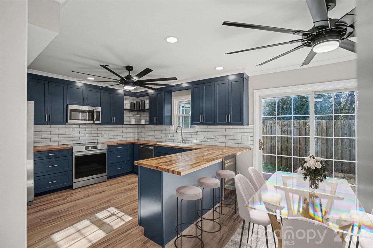 6041 Heath Valley Road, Charlotte, NC 28210 Main Photo