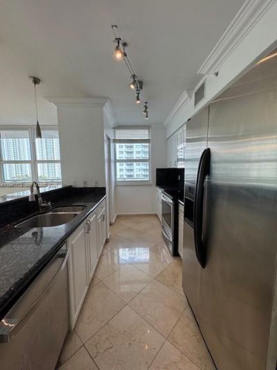 1155 Brickell Bay Dr, Unit 1802, Miami, FL 33131 Photo