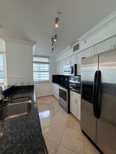 1155 Brickell Bay Dr, Unit 1802, Miami, FL 33131 Photo