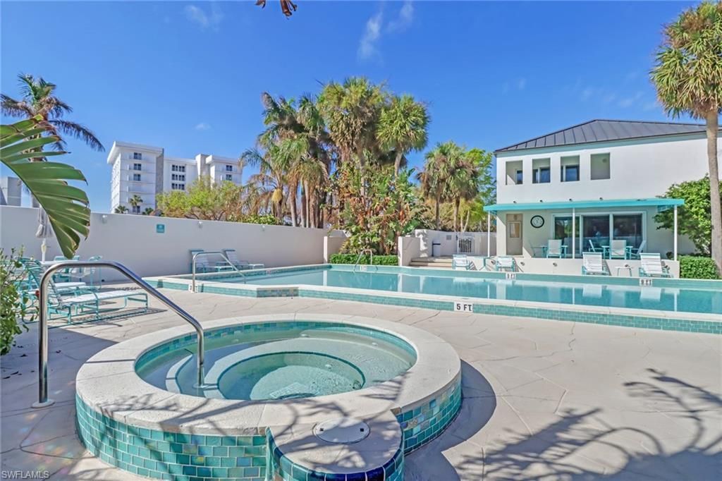 205 Park Shore Dr , Unit 4-443, Naples, FL 34103 Photo