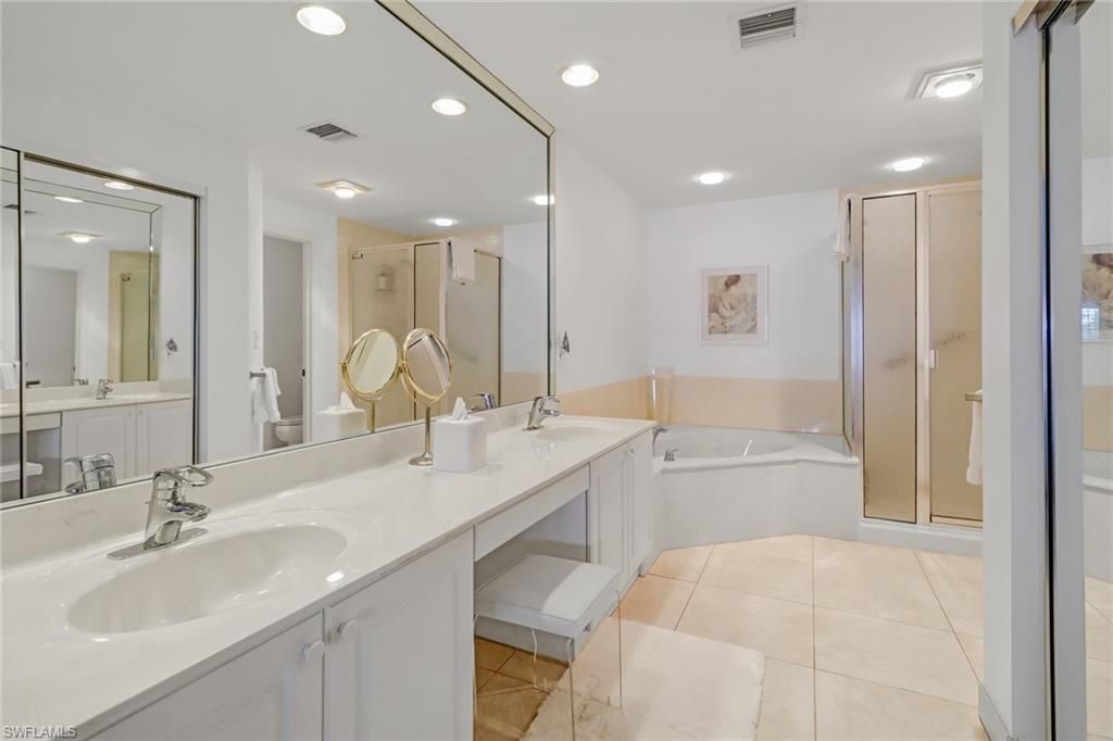 205 Park Shore Dr , Unit 4-443, Naples, FL 34103 Photo