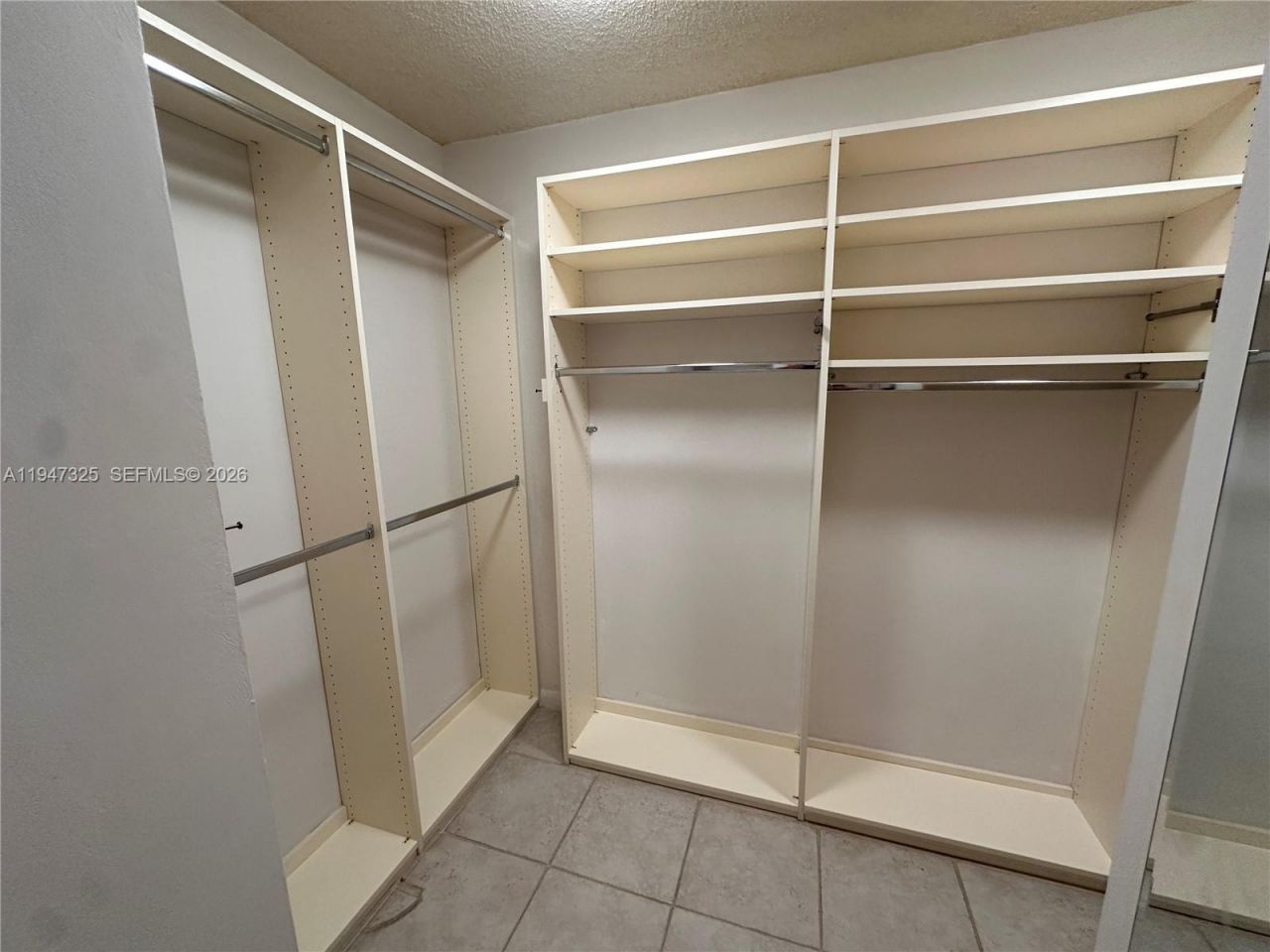 600 Biltmore Way, Unit 318, Coral Gables, FL 33134 Photo