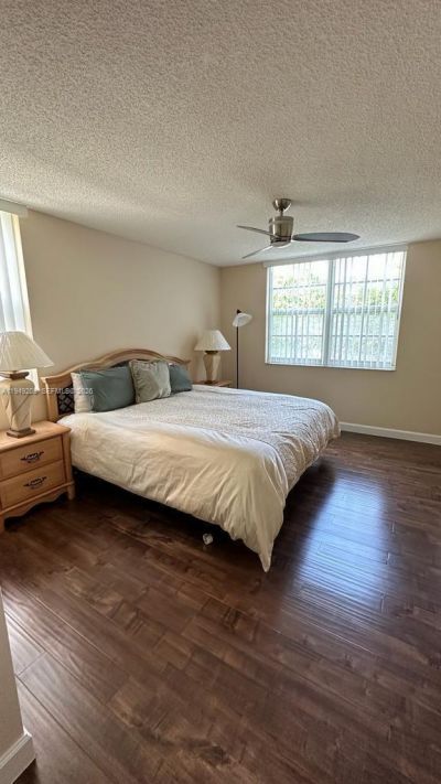 19901 E Country Club Dr, Unit 2202, Aventura, FL 33180 Photo
