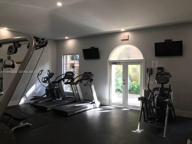 19901 E Country Club Dr, Unit 2202, Aventura, FL 33180 Photo